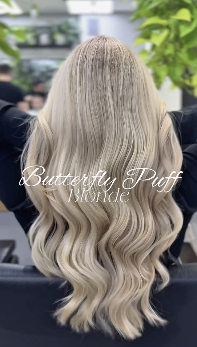 Butterfly Puff Blonde — koloryzacja blond
